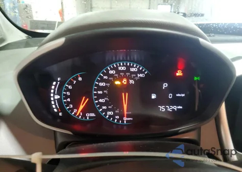 2018 Chevrolet Sonic Lt z USA, uszkodzony, nr VIN 1G1JD5SB7J4104878